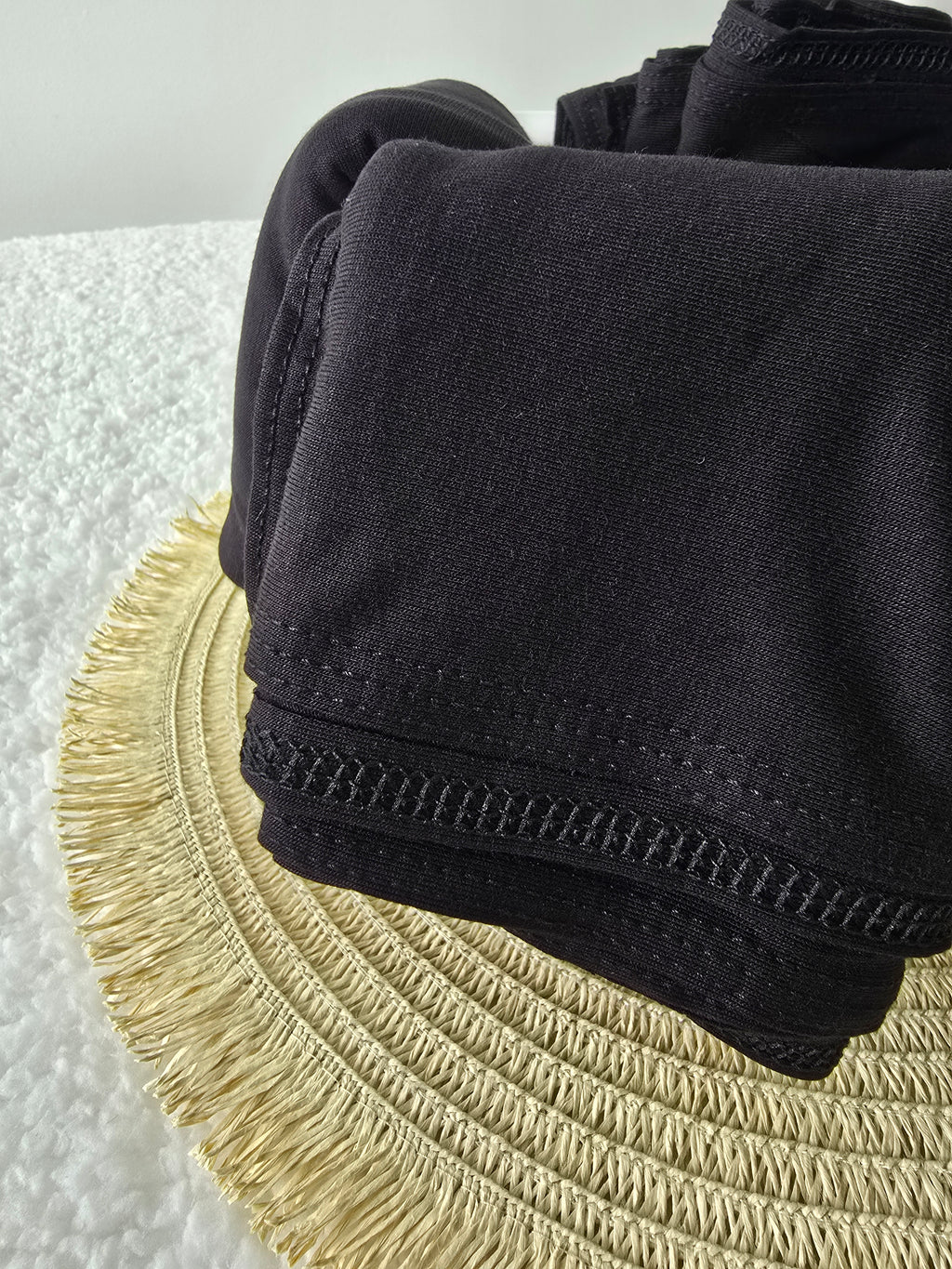 1pc Women's Premium Jersey Hijab Black, Solid Color Knitted Scarf, Jersey Hijab, Muslim Prayer Headwrap, Suitable For All Seasons