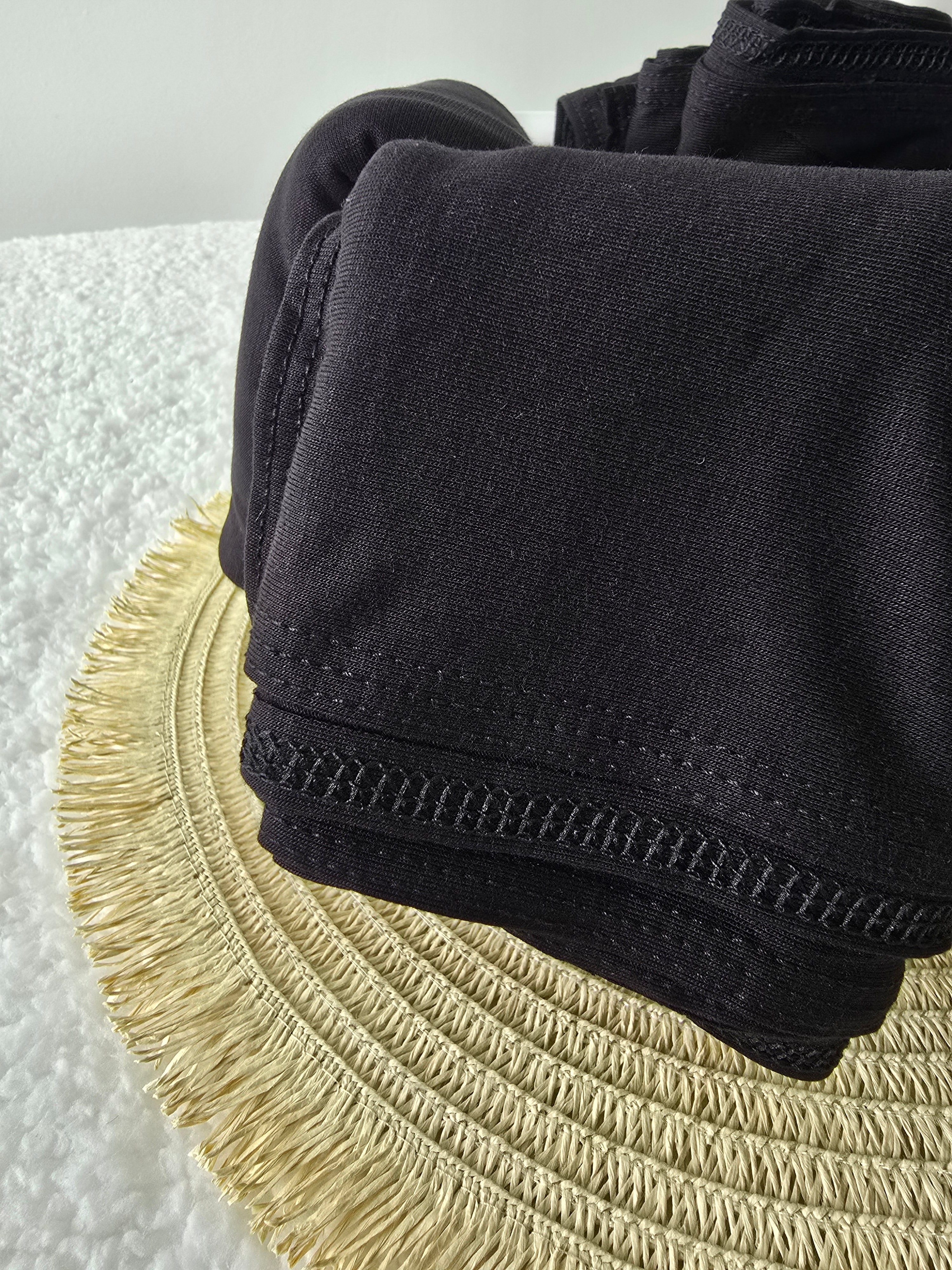 1pc Women's Premium Jersey Hijab Black, Solid Color Knitted Scarf, Jersey Hijab, Muslim Prayer Headwrap, Suitable For All Seasons