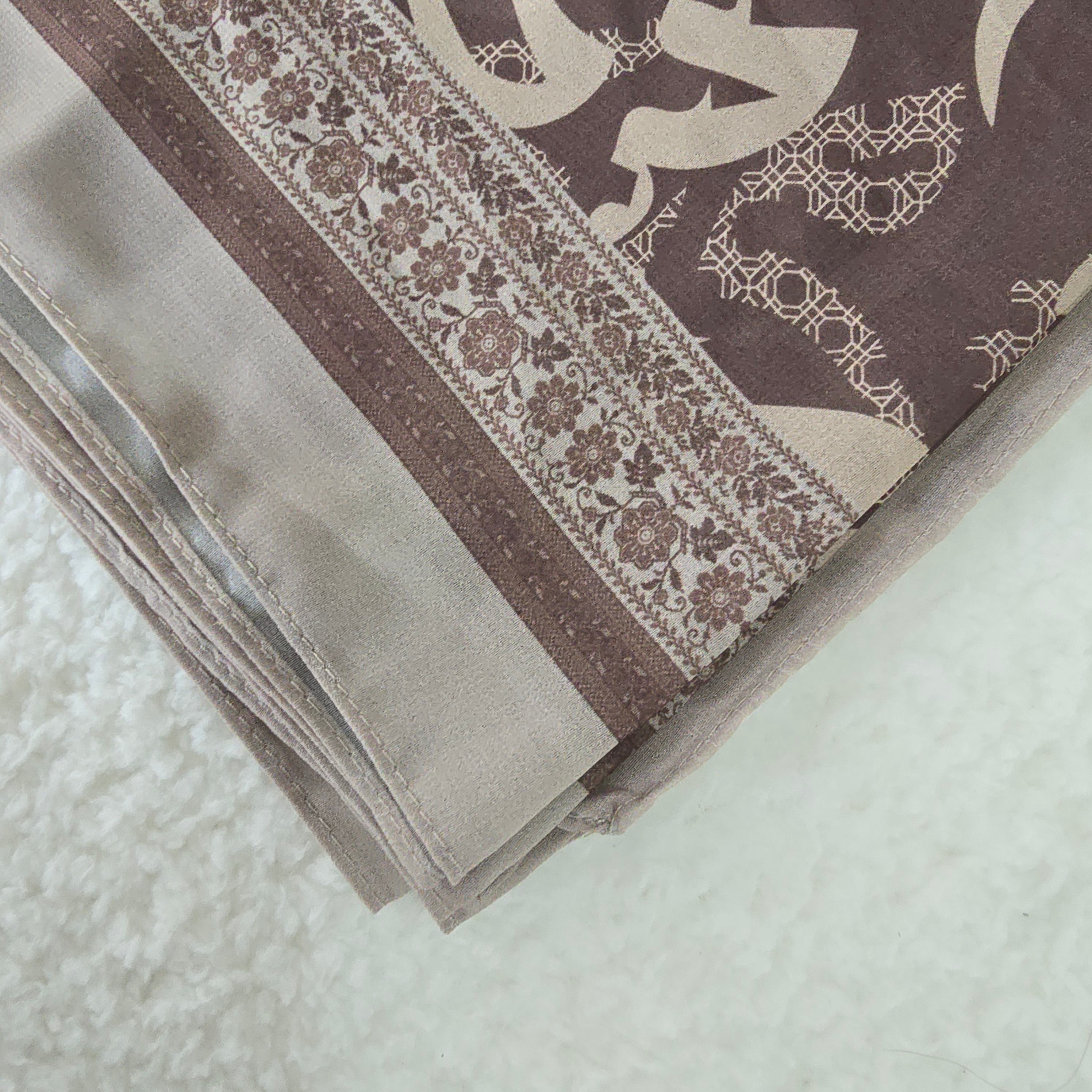 1pc Women's Printed Chiffon Hijab , Lightweight Soft Scarf, Elegant Muslim Headwrap, Breathable Modest Wear for All Seasons