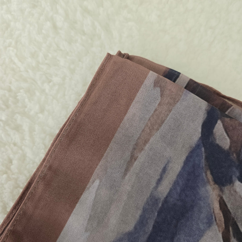 1pc Women's Printed Chiffon Hijab , Lightweight Soft Scarf, Elegant Muslim Headwrap, Breathable Modest Wear for All Seasons