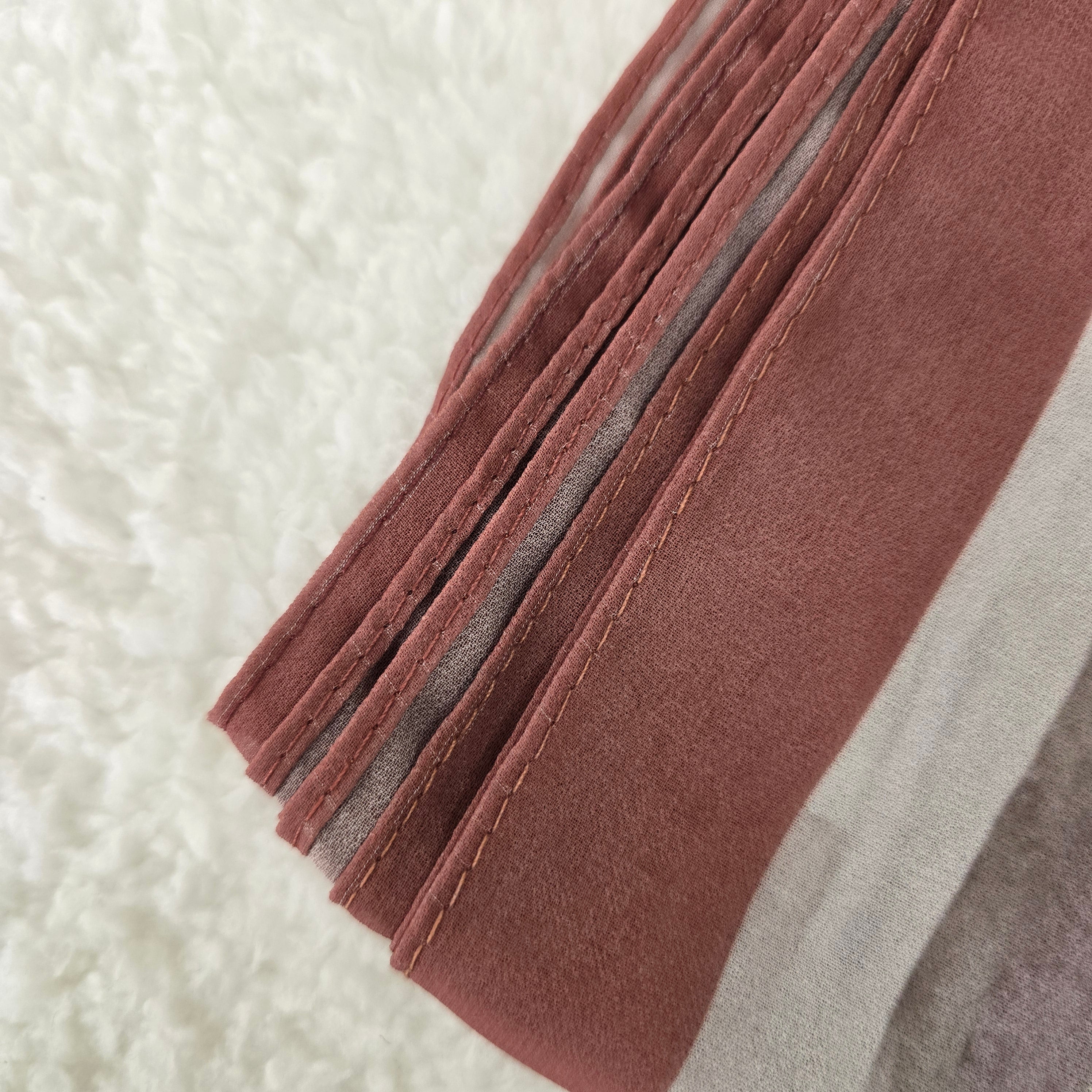 1pc Women's Printed Chiffon Hijab , Lightweight Soft Scarf, Elegant Muslim Headwrap, Breathable Modest Wear for All Seasons