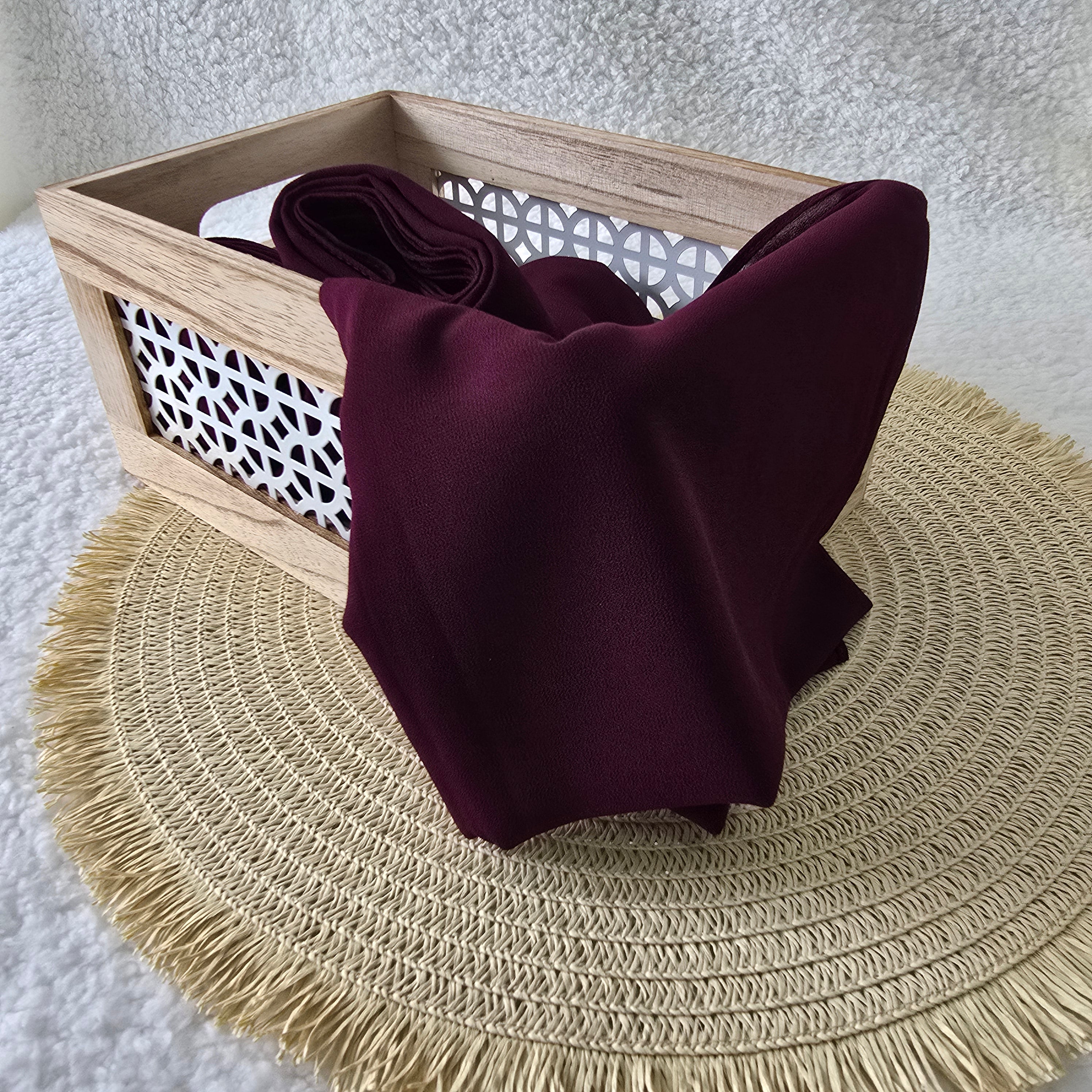 1pc Women's Chiffon Hijab Deep Plum, Solid Color Knitted Scarf, Chiffon Hijab, Muslim Prayer Headwrap, Suitable For All Seasons