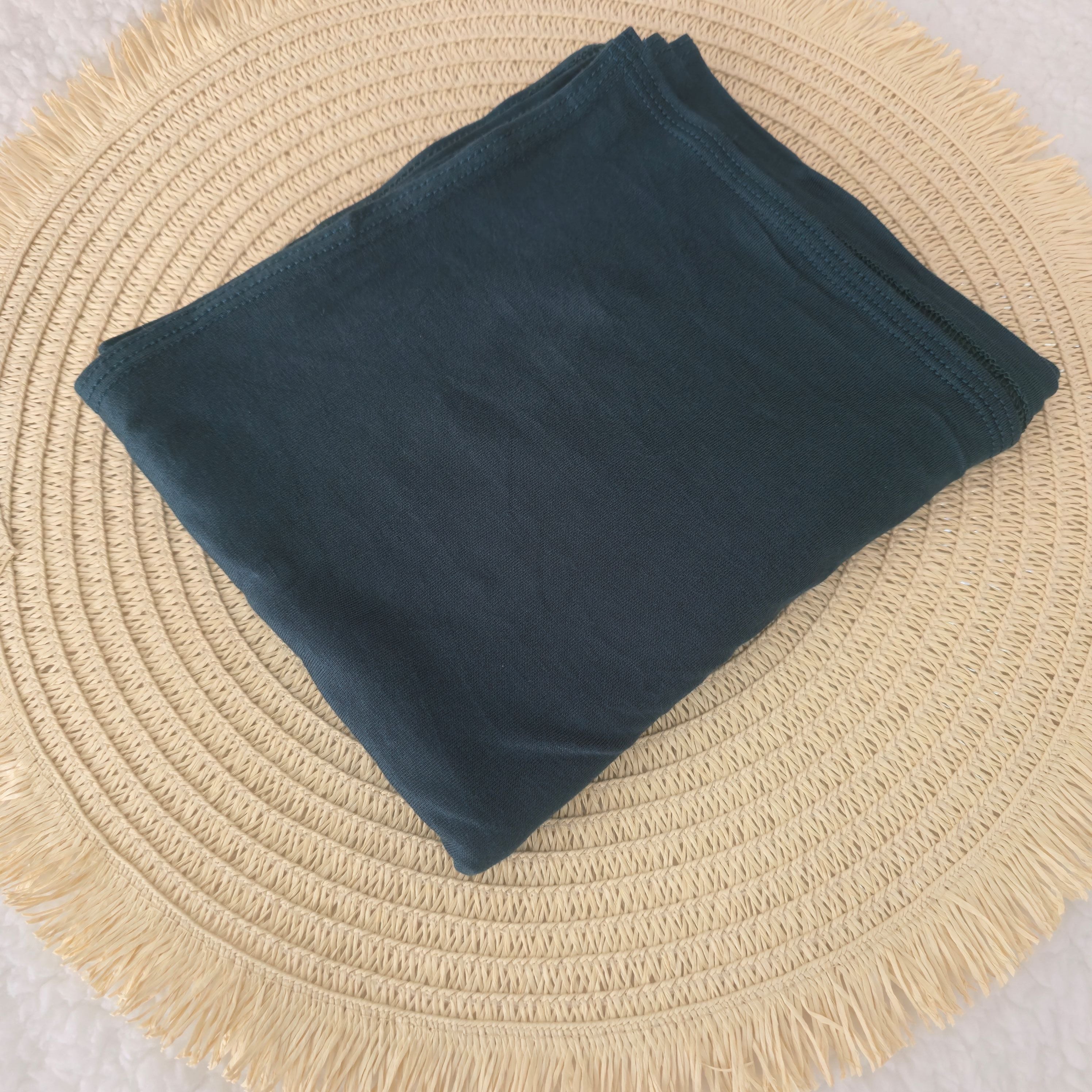 1pc Women's Premium Jersey Hijab Pine Green, Solid Color Knitted Scarf, Jersey Hijab, Muslim Prayer Headwrap, Suitable For All Seasons